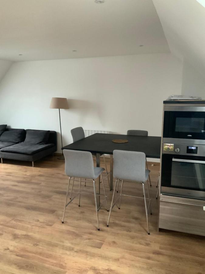 Apparemment Parigne L'Eveque Apartment Bagian luar foto