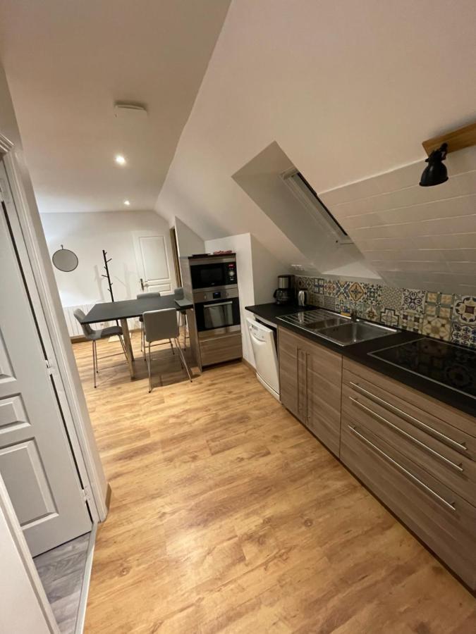 Apparemment Parigne L'Eveque Apartment Bagian luar foto